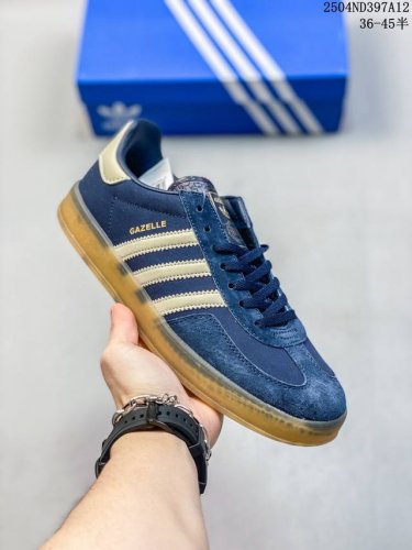 Alwayth X Adidas Originals Gazelle Indoor 阿迪达斯 低帮 黑色 T头鞋防滑耐磨轻便低邦板鞋男女同款 鞋身采用黑色织物作