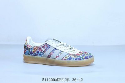 阿迪达斯Adidas Originals Gazelle Esquisite Gucci 德训 羚羊系列低帮复古百搭休闲运动板鞋 货号 J P6900 51 0