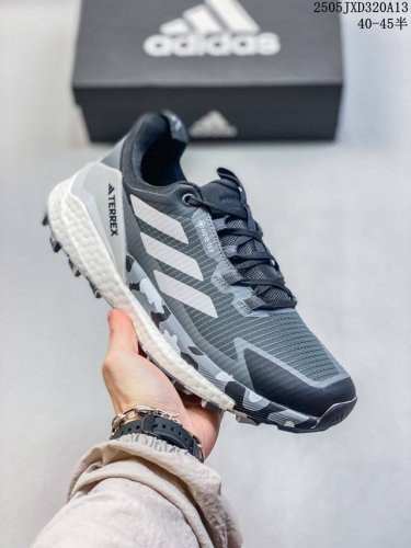 阿迪达斯Adidas N-5923三叶草 透气小Iniki 伊尼基复古跑步鞋。 采用针织透气网面头层牛皮革 货号:H P12710 尺码:40-45半 Id:1
