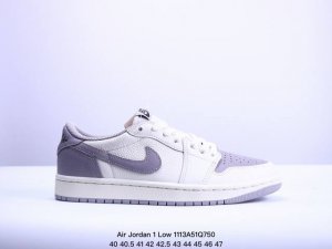 特价纯原版本 耐克 乔丹Air Jordan 1 Low AJ1 乔1 乔丹1代aj1 低帮复古文化休闲运动篮球鞋。该鞋款从 1985 年元年款汲取设计灵感，焕