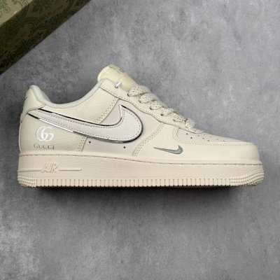 本地 核心私 Nike Air Force 1 Low 07 X Gucci 白银小钩满天星 高端定制 低帮休闲运动板鞋 原楦头原纸板 打造纯正低帮空军版型 专