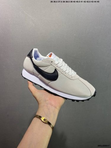 nike Wld-1000 休闲鞋阿甘鞋 在追求舒适与风格融合的鞋履之路上 Wld-1000休闲鞋以卓越之姿脱颖而出 成为现代生活中不可或缺的时尚伴侣 从选材到