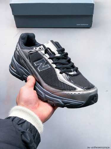 180 New Balance Nb官方新品情侣春季复古运动休闲老爹鞋U509A1 承袭2000年复古跑鞋Dna延续简洁款式设计， New Balance重磅打