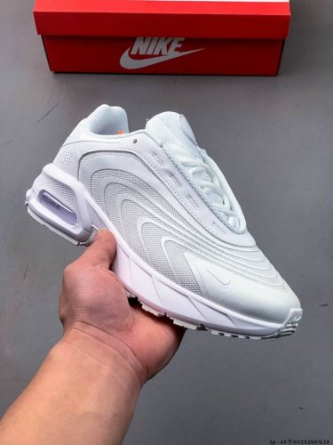 nike 耐克Air Max Fire 新款透气训练运动跑步鞋 nike Air Max Fire 运动鞋时尚利落 富有支撑力 是 Air Max 系列的热门鞋