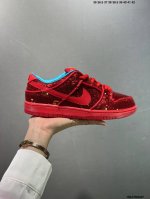 公司级耐克Nike Dunk Low 扣篮系列 复古低帮休闲运动滑板板鞋 采用脚感柔软舒适Zoomair气垫 有效吸收滑板等极限运动在落地时带来的冲击力 为街头