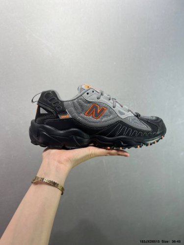 公司级New Balance Ml703系列复古老爹风网布跑步休闲运动鞋 货号:Ml703Cb 尺码:36 37 37.5 38 38.5 39.5 40 40