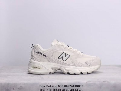 New Balance 530 复古跑鞋 小红书爆款 官网售罄 这双鞋确实是nb家经典复古款式之一，以全新科技诠释，成功打造530鞋款，鞋面在保持530基本线条