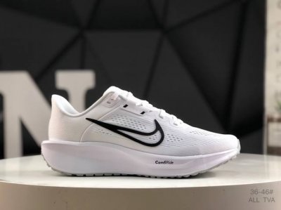 180 真标带半码耐克 Nike Quest 6极速6代网面透气 时尚休闲跑步鞋 简约高科技设计采用多层材料，为双足带来凉爽感受和稳固体验时尚鞋面搭配中足包覆设