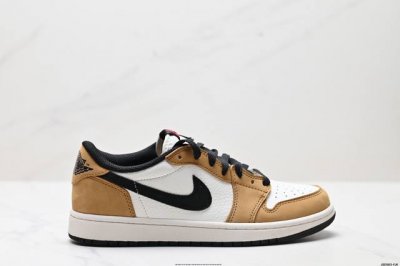 公司级Nike Air Jordan 1 Retro Low Og Aj1乔1低帮休闲板鞋 同步官方配色 头层皮打造 正确满胶鞋垫 四线拉帮 原厂织唛标 鞋舌高