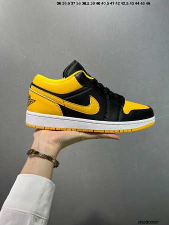 160 air Jordan 1 Low ”Lsland Green“ 低帮 Aj1 乔丹1代 Aj1 乔1 低邦 黑白绿 乔丹篮球鞋系列 鞋身整体以白、黑、绿 - 点击图像关闭