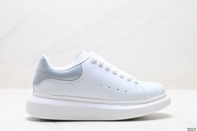真标意大利高奢品牌Alexander Mcqueen亚历山大 麦昆 Sole Leather Sneakers低帮时装厚底休闲运动小白鞋 货号:553770 W