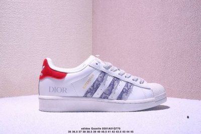adidas Gazelle Indoor W定制贝壳头Gucci 三叶草休闲防滑耐磨低帮板鞋鞋头出色设计 塑就出众贴合感稳固的后跟贴合足部曲线设计软弹舒适 不