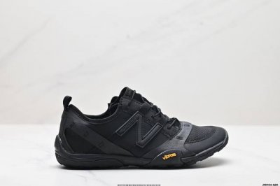 公司级issey Miyake 三宅一生 × New Balance Nb Yarumt10O 新百伦 舒适时尚 減震耐磨 低帮 生活休闲鞋 货号:Mt10Oi