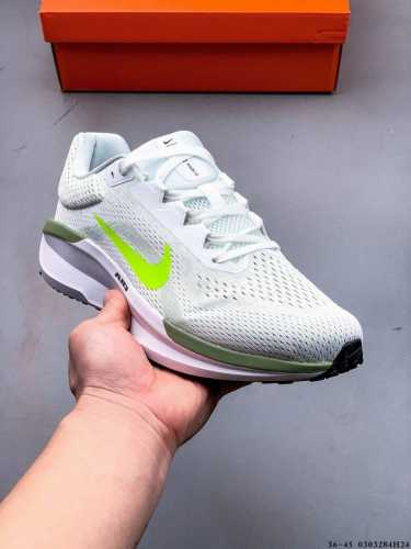 集图 170 公司级！耐克Nike Zoom Winflo 11 登月W11轻质透气休闲运动跑步鞋。升级中底为Cushlon St，材质上更显得轻盈透气，耐磨性