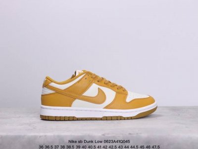 特价耐克nike Sb Dunk Low 复古低帮休闲运动滑板板鞋。采用脚感柔软舒适zoomair气垫，有效吸收滑板等极限运动在落地时带来的冲击力，为街头运动者
