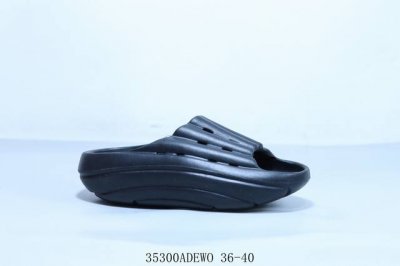 Ugg W Fwoamo Slide 夏季百搭沙滩一字拖纯色简约室内拖鞋 货号 1136880 35300Adewo 36-40