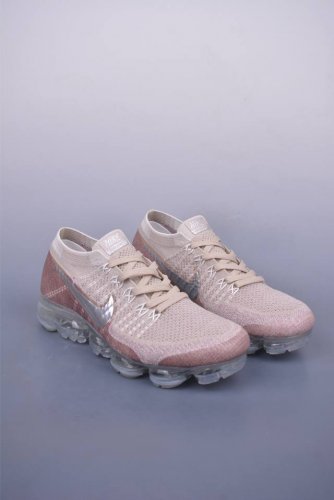 Nike Air Vapormax Fk 全掌长气垫 缓震跑步鞋 采用传统的Flyknit构造 回收材料制成 鞋垫上印有Nike的风车标志 全长Vapormax