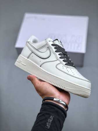 Nike Air Force 1 空军一号板鞋 官方货号：Cw 8-111 官方同步 原装级别 原楦头原纸板 打造纯正空军版型#专注外贸渠道 全掌内置蜂窝气垫 - 点击图像关闭