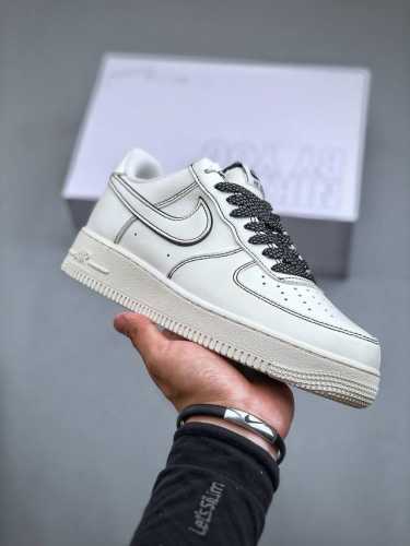 Nike Air Force 1 空军一号板鞋 官方货号：Cw 8-111 官方同步 原装级别 原楦头原纸板 打造纯正空军版型#专注外贸渠道 全掌内置蜂窝气垫