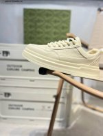 Gucci 古驰顶级进口材料 极为亲肤舒适 摸上去非常的细腻 版型上很正 进口牛皮+真皮内里+几何构图案 奢华生动 图案透气不闷热 更为牢固耐穿 色彩更为鲜艳绚