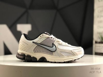 真标带半码 耐克 Nike Zoom Vomero 5 Sp 客供原厂材料 真正独立私模打造 正确鞋盒包装 脚感爆棚 百搭爆款 货号：Fj2028-001 Si