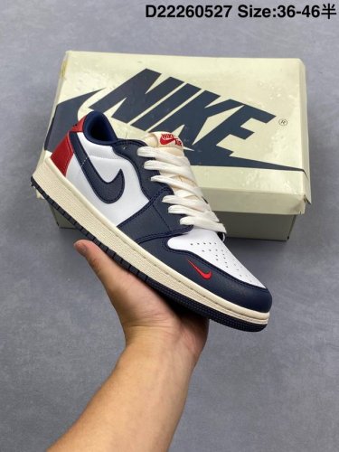 头层Nike Air Jordan 1 Low aj1乔1低帮休闲板鞋 同步官方配色 头层皮打造 正确满胶鞋垫 四线拉帮 原厂织唛标 鞋舌高弹海绵填充 官方货号
