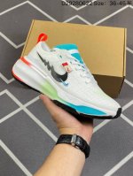 Nike Zoom React Infinity Run Fk 3 马拉松机能风格运动鞋 实拍首发 .鞋款搭载柔软泡绵，在运动中为你塑就缓震脚感。设计灵感源自日