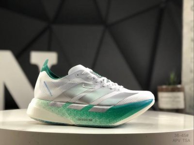 210 阿迪 Ad Adizero Adios 4 M轻盈跑鞋耐磨减震专业跑步鞋 冲向目标，一路向前，不断挑战和突破自我无论是平时训练还是马拉松，让这款Adid