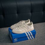 核心私 阿迪达斯Adidas Handball Spezial 舒适百搭防滑耐磨 低帮 德训板鞋男女同款 货号：Kj0854 尺码：35 36 36.5 37.