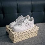 核心私 Air Force 1 原装级别 原楦头原纸板 打造纯正空军版型专注外贸渠道 全掌内置蜂窝气垫 原盒配件 原厂中底钢印、拉帮完美 货号：Yn-76982