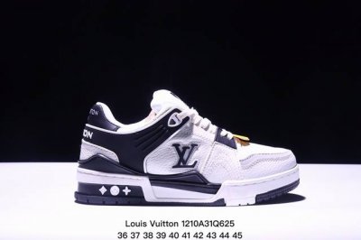 Louis Vuitton 路易威登 男女鞋配置厚实抽屉礼品鞋盒，采用荔枝纹二层牛剖革组合粒面牛剖革鞋面材质，鞋垫嵌入软脚感eva物料，外置tpr光泽隔色鞋底法