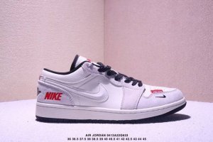 限量发售！ Air Jordan 1 Low Aj1乔1低帮休闲板鞋， “灰白配色定制款“个性的设计风格以及品牌的经典元素 使其成为一双具有独特身份和价值的鞋子