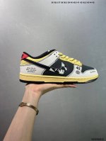 公司级Nike Dunk Sb Low 原装配色 Dunk Sb顾名思义，具有经典的Dunk血缘，又注入了更多的时尚元素。相较于普通的Dunk滑板鞋，改良版的D