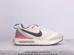 耐克 Nike Air Max Dawn 黎明系列 低帮气垫百搭休闲运动慢跑鞋 从配色上彰显出浓厚的复古气质。最大的亮点当属鞋型设计上加入结构元素，汲取1984