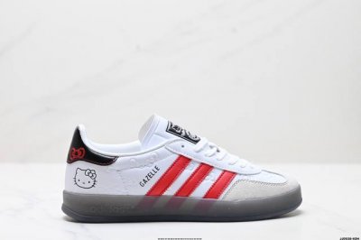 公司级Adidas Originals Gazelle Indoor 三叶草休闲防滑耐磨低帮板鞋 鞋头出色设计 塑就出众贴合感 稳固的后跟贴合足部曲线设计 软弹