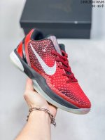 nike 耐克 男女鞋真标半码制，采用三层鞋面设计,覆盖足背的网眼材质,Flywire技术,聚氨酯凸点配合网眼材质，前后分离zoom Air气垫装置，中足塑料纤