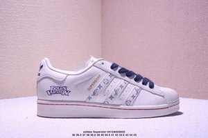 纯原 Clot X Ad Originals Superstar “金标” #贝壳头斯图西限定 贴合柔软皮料米白灰金经典配色 ，这其中也包括我们非常熟知的Clo