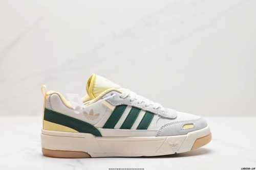 真标Adidas Originals Post Up经典低帮休闲鞋 延续篮球场基因 同时融入摩登气质 含锯齿状三条纹和绒面革鞋头盖 搭载舒适中底 展现传统本色