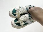 特价 檀健次同款新款开口笑魔术贴儿童帆布鞋 Size：26-35码 檀健次同款开口笑，简约百搭款式 魔术贴设计，穿脱方便 耐磨防滑大底，脚感超赞