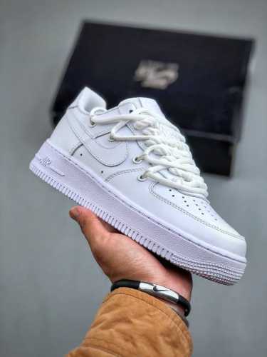 Nike Air Force1 Low 绑带 原楦头原纸板 打造纯正空军版型 专注外贸渠道 全掌内置蜂窝气垫 #原盒配件 原厂中底钢印、拉帮完美 货号：CW 8