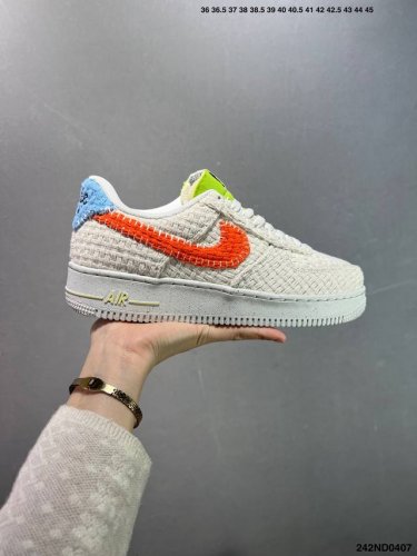 特价 Nike Air Force 1 Low’07 空军一号低帮休闲板鞋 定制皮料 原楦原纸板 纯正空军版型 内置全掌气垫 货号：男 Cw2288-114 女