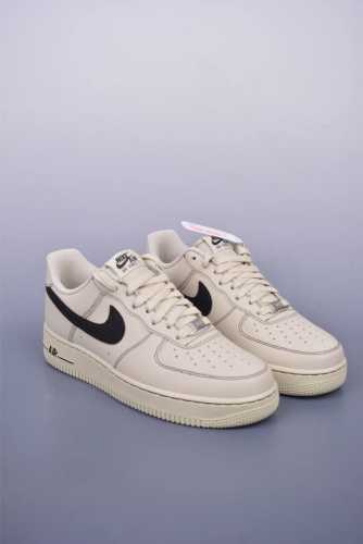 Nike Air Force 1 Low 米白黑 原楦头原纸板 打造纯正空军版型 专注外贸渠道 全掌内置蜂窝气垫 原盒配件 原厂中底钢印、拉帮完美 官方货号：H