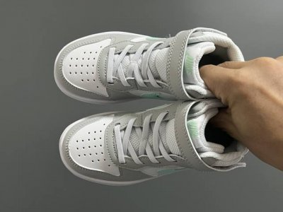 nk 新款小空军中帮儿童运动鞋 Size：22-37.5码 小空军系列真的超帅气 中帮魔术贴设计，超级好穿 耐磨防滑大底，脚感舒适 大小童区分，匠心打造