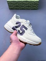 古驰 Gucci Rhyton Vintage Trainer Sneaker 做旧皮革角状复古慢跑鞋。消退的巴黎世家姥爷潮，迎来时尚界潮流领军Gucci姥爷鞋