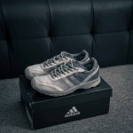 核心私 Adidas Adios Neftenga 阿迪透气轻盈低帮跑步鞋 货号：Jq0968 尺码：36 36.5 37 38 38.5 39 40 40.5