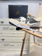 Air Jordan Legacy 312 乔丹篮球鞋系列 号称 “最强三合一” 的 Jordan Legacy 312，自然有着杂交结合的设计，它的名字就展现