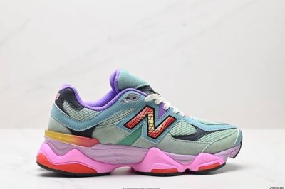 公司级New Balance 公司级版本 Nb9060 联名款 复古休闲运动慢跑鞋 鞋款灵感源自设计师本人对夏日的怀日回忆。鞋面大身由空间双格及磨砂鞋面拼接而生