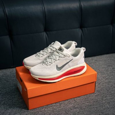 核心私 Nike Air Zoom Vomero 18 全新科技提前原鞋开发 运动跑鞋 区别市面真标版本 必定是官方强力主推款式，真正的Zoom缓震科技嵌入如假