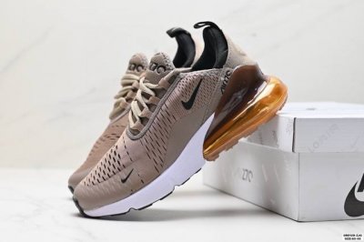 耐克Nike Nike Air Max 270 混合科技 透气后掌半气垫慢跑鞋 兼具非凡优质外观和出色穿着体验！性能出众的一双透气鞋面后置半掌气垫运动鞋 货号: