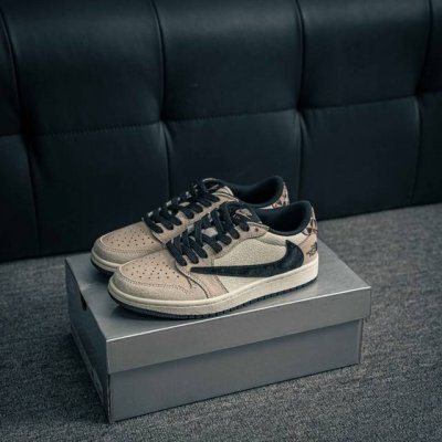 核心私 air Jordan 1 乔丹篮球鞋男女运动鞋潮流板鞋 货号 Dm7866 102 尺码 36 37 37.5 38 38.5 39 40 40.5 4